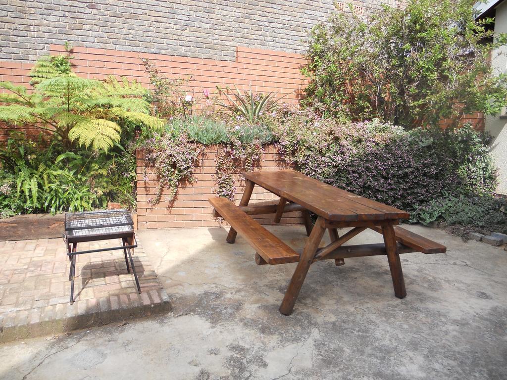 Magaliqua Guest House Noordheuwel 外观 照片
